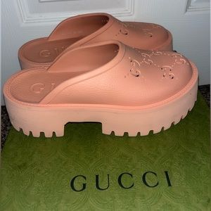 Gucci Women's Pink Platform Slides